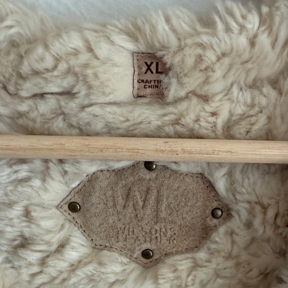 Wilsons Leather Brown Shearling Vest - Picture 2 of 8